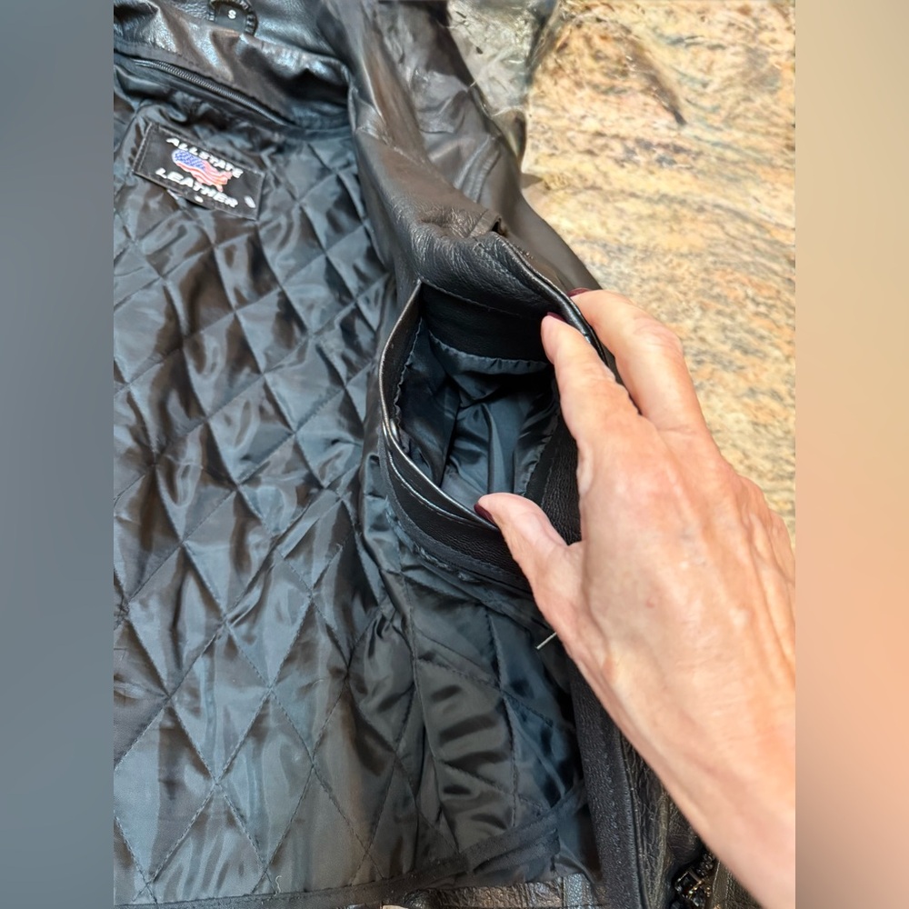 Allstate Leather Black Motorcycle Riding Jacket. Size Small. EUC. Zip out liner. - Picture 9 of 14